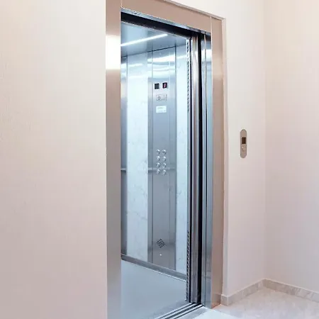 Quattro Luxury شقة *