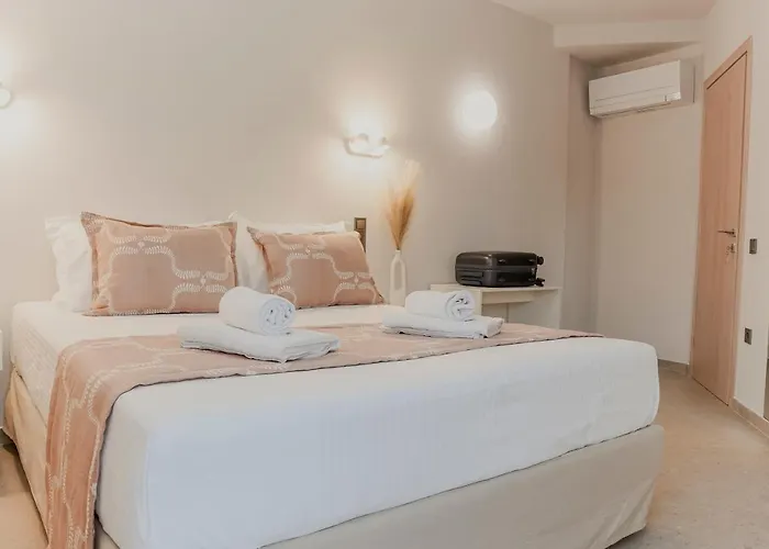 Lägenhet Quattro Luxury Tríkala